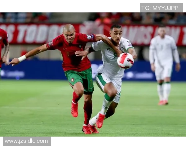 欧美足球明星与粉丝的亲密互动揭秘与感人故事分享